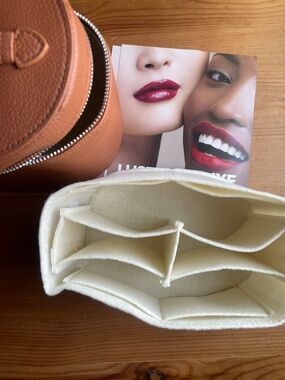 Saie brown Cosmetic Case with Secure Zipper and Sturdy Design